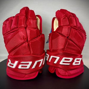 Red- Bauer Vapor team pro Gloves 15"  (New)