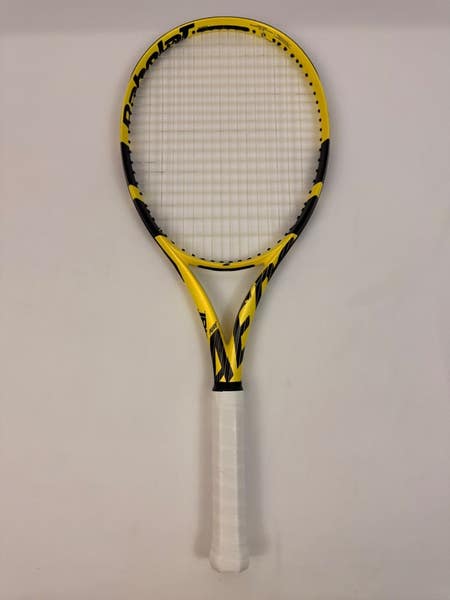 Babolat Pure Aero Tour 2019, 4 3/8 Excellent 9/10 | SidelineSwap