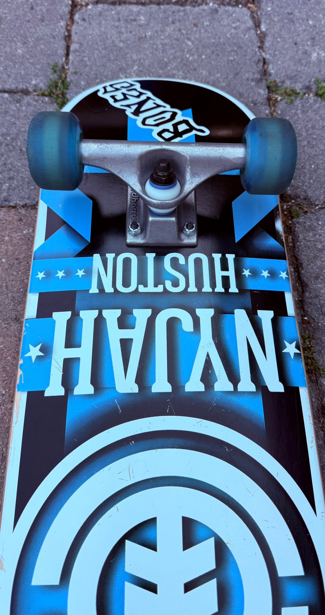 Element Skateboards Nyjah Huston Complete Beginner Skateboard 7.75