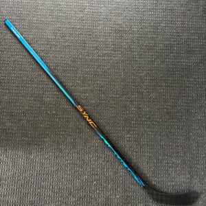 (Like New) Senior Bauer Nexus Sync Right Handed Hockey Stick P28