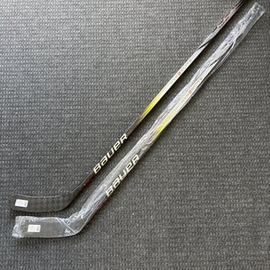 *2 Pack* Senior Bauer Vapor Hyperlite 2 Right Handed Hockey Stick P92M Pro Stock
