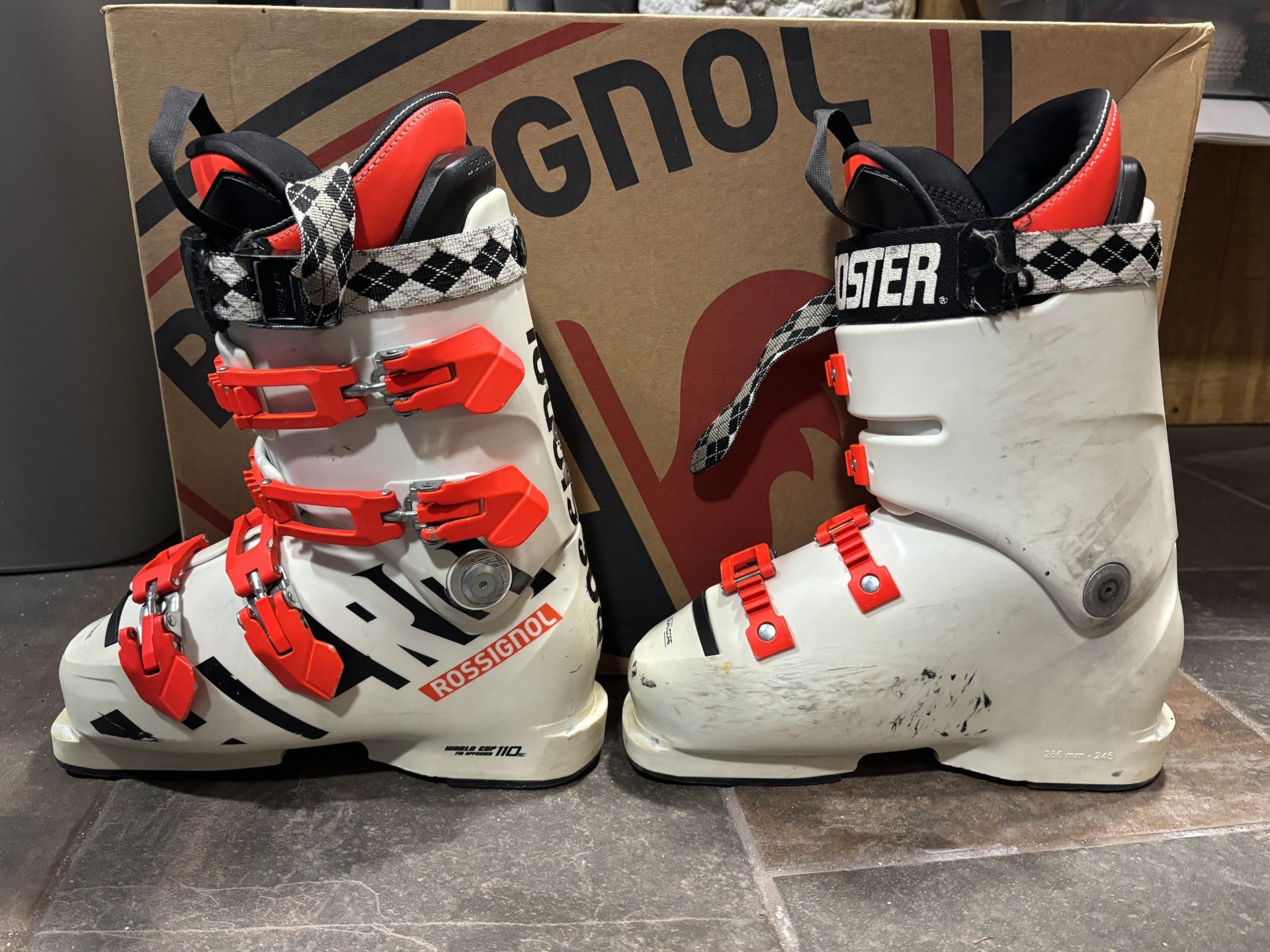 【新品未使用】HERO WC 110SC 24.0〜24.5センチ Rossignol Hero World Cup 110 SC Ski Boots - Ski Town