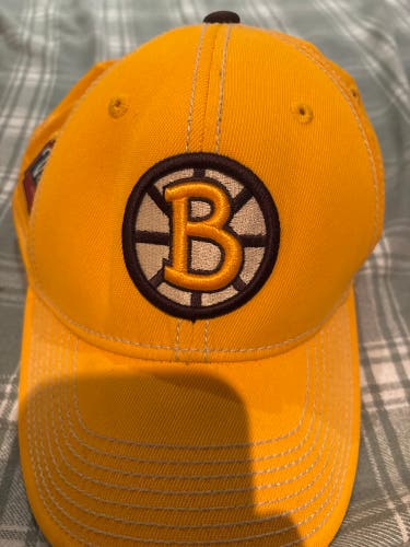 2010 Boston Bruins Winter Classic hat