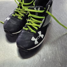 Used Under Armour Jr FB Cleats Black Junior 01.5 11497-C000146764