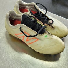 Used New Balance Soccer Cleats None Senior 6 11497-C000148287