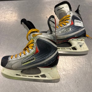 Bauer (Used) Intermediate Junior Size 5 Hockey Skates