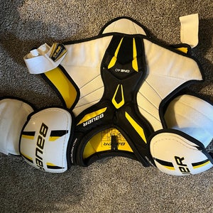 Senior Large Bauer Shoulder Pads (Used)
