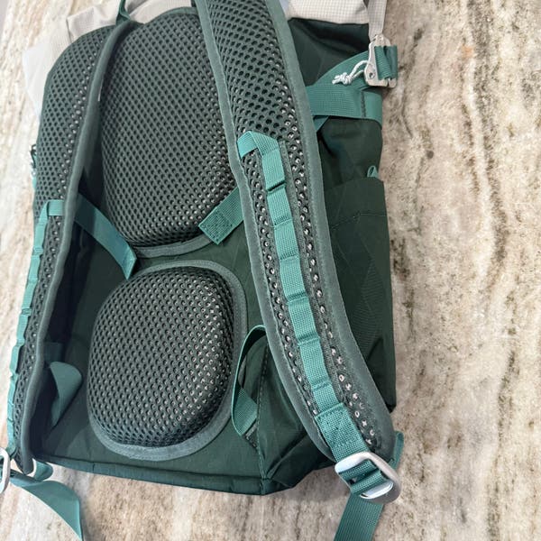 nike aysen backpack ACG Day Pack 32 L White Photon Dust DV4054-100 : Sports & Outdoors Black Product Code ACG Aysen Backpack (32L)