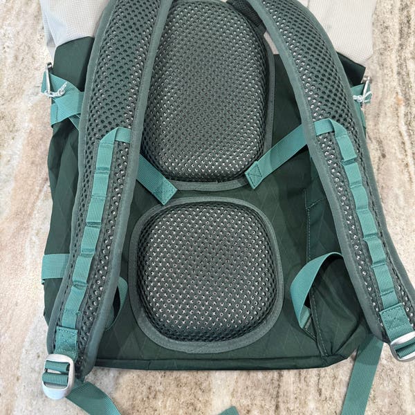 nike all conditions gear backpack ACG (44L) up compartment and a fishook 13 FISHING CONCEPT TXZ size:30m