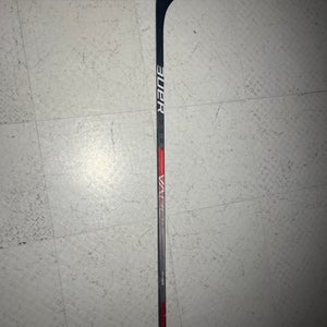 Intermediate Bauer Vapor Hyperlite Right Handed Hockey Stick P92 Pro Stock (New)