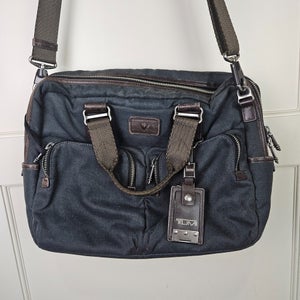 Tumi Alpha Bravo Everett Essential Tote Duffle Carry Bag 22340 $345