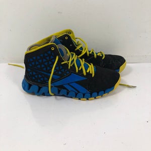 Used Reebok Youth 07.0 Basketball Shoes