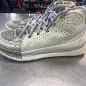 Used Under Armour Senior 9 Basketball Shoes