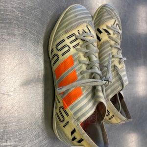 Used Adidas Junior 03.5 Indoor Soccer Indoor Cleats