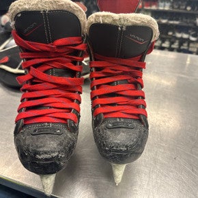 Used Bauer X300 Junior 02 Ice Hockey Skates
