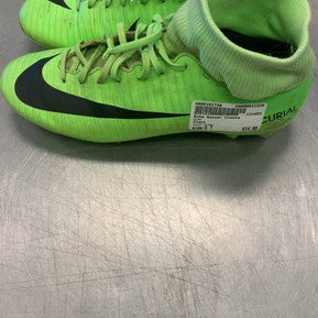 Nike Used Size 7.0 (Women's 8.0) Green Cleats