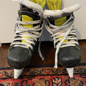 Bauer Supreme Elite Hockey Skates Regular Width Size 4 (Used)