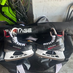 2023 Bauer Vapor X4 Hockey Skates Regular Width Pro Stock 6 (Used)