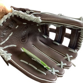 Used Wilson A1000 BB/SB Glove RH Throw Brown 12 1/2" 11479-S000393669