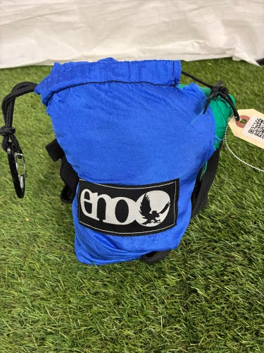 Eagles Nest Outdoors Hammock w/ built in carrying case (Used)
