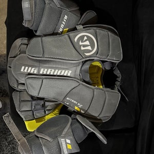 Small / Medium  Warrior Ritual G2 Goalie Chest Protector (Used)