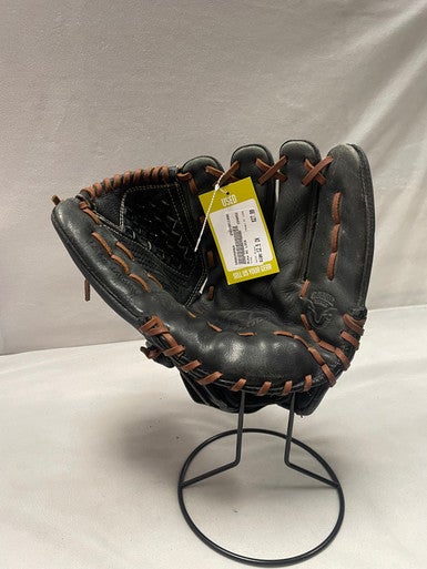 Nike (Used) Black Right Hand Throw Baseball Glove