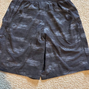 Black Camo Medium Men's Lululemon Shorts (Used)