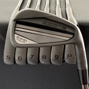 COBRA KING TOUR BLACK 2025 IRON SET 4-P