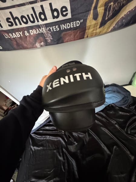 Large Youth Xenith Flyte Shoulder Pads (Used) SidelineSwap Buy