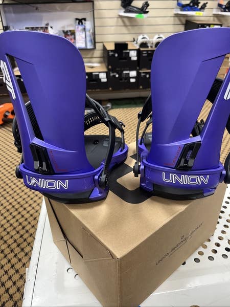 Union Atlas Snowboard Bindings Men's - Size M - Metallic Purple