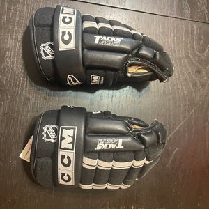 CCM Tacks 492 Gloves 10" (Used)