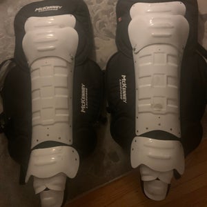 22’ Cat 3  Mckenney Leg Pads
