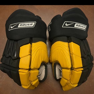 Nike Bauer Hockey Gloves