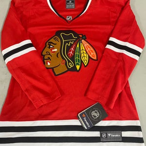 Chicago Blackhawks womens medium jersey