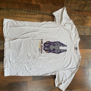 U Albany lacrosse 2022 team issue earn the title t shirt sz XL