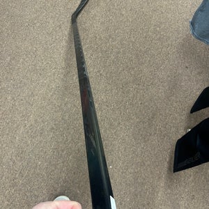 Senior CCM FT Ghost Senior RH Hockey Stick P28 75 flex