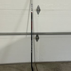 Intermediate CCM Jetspeed FT6 Pro Left Hand Hockey Stick P28 Pro Stock (Used)