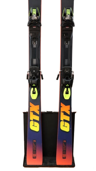 New 2026 Fischer RC4 The Curv skis w/ Fischer Z13 bindings; Size