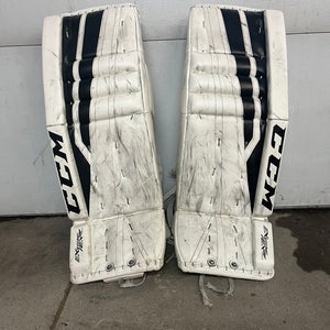 32"  CCM Extreme Flex 760 Goalie Leg Pads (Used)