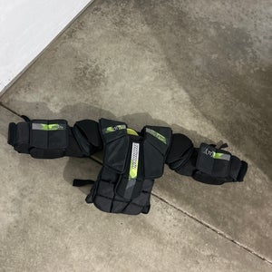 Small  Warrior RITUAL X4 E Goalie Chest Protector (Used)