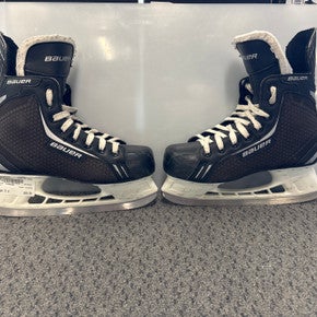 Bauer (Used) Intermediate Size 5 Hockey Skates