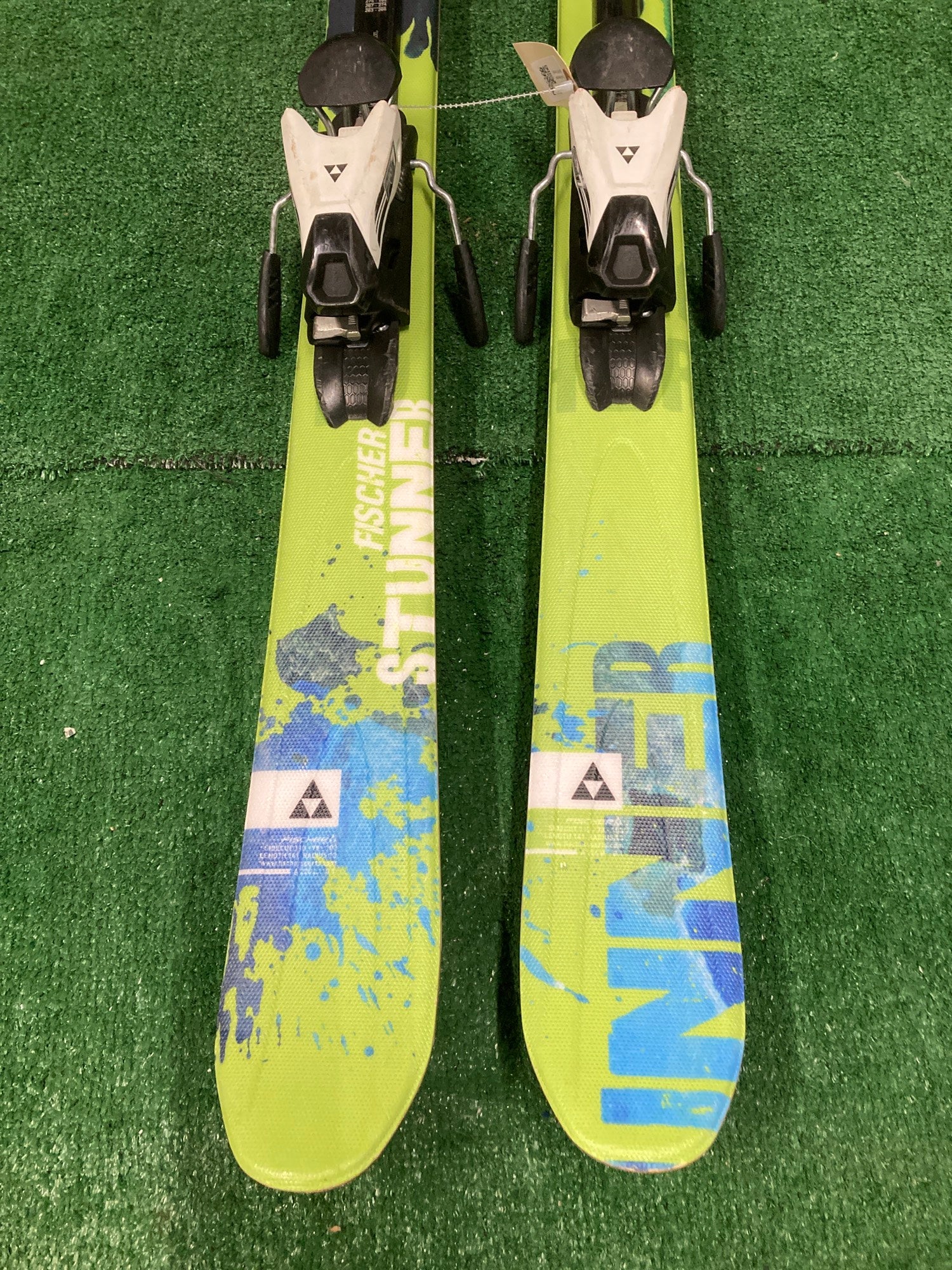 Fischer Stunner 141 cm All Mountain Skis With FJ7 Bindings
