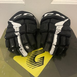 CCM JetSpeed FT485 Gloves 10" (Used)