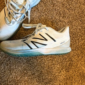 White Men's Size M 12.0 (W 13.0) Adult New Balance Low Top Freeze 4.0 Turf Cleats (Used)