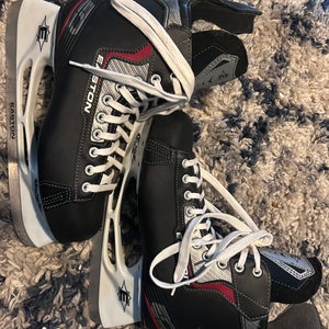 Easton Synergy EQ Hockey Skates Regular Width  10 (New)