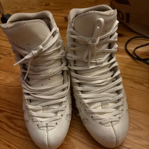 EDEA Piano Figure Skates C Adult 4.5 (Used)