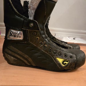 Graf Supra G35 Hockey Skates 8 Senior with Tuuk 272 Lightspeed Edge Holders