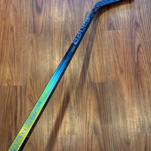 Senior Bauer Supreme UltraSonic Dressed As Vapor Hyperlite 2 Hockey Stick RH P92 Pro Stock