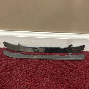 2 Pair Philadelphia Flyers Bauer Fly-Ti 288 mm (Used) Blades Item#FI8