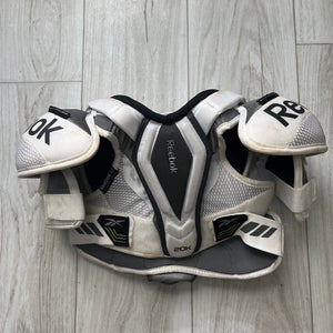 Junior Medium Reebok 20K Shoulder Pads (Used)